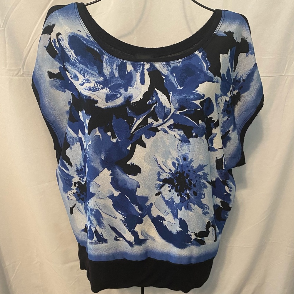 AB Studio Top Size Medium